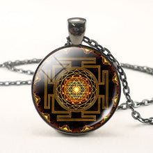 Load image into Gallery viewer, Arrival Buddhist Sri Yantra Necklace