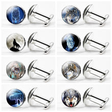 Load image into Gallery viewer, Wolf Pattern Cufflinks