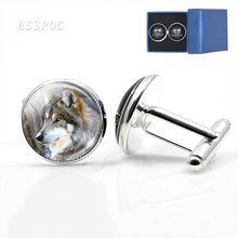 Load image into Gallery viewer, Wolf Pattern Cufflinks